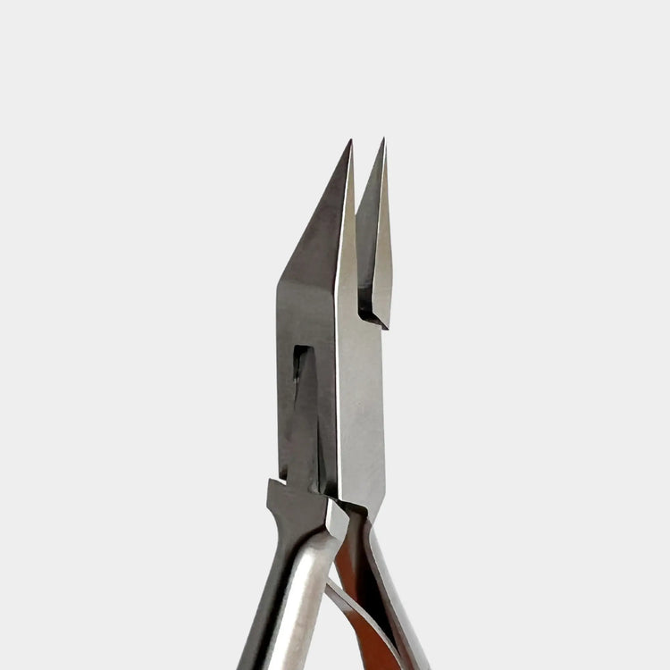 Pince à ongles - Acier inoxydable - Finition satinée - 13cm - Coupe droite - Mors plats 18 mm - Essential by My Podologie Essential 